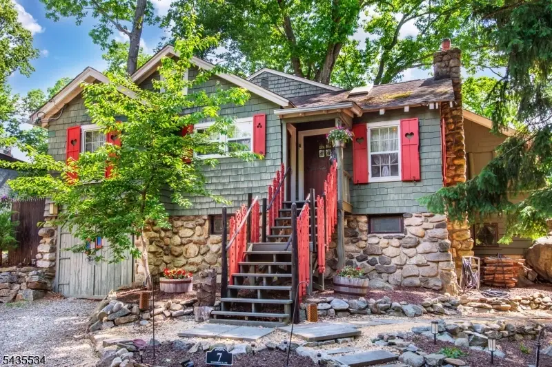 7 Woodbine Ln, Lake Mohawk, NJ 07871 - #3