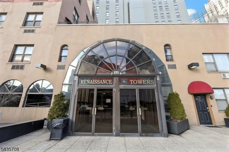 111 Mulberry St #3T, Newark, NJ 07102 - #3