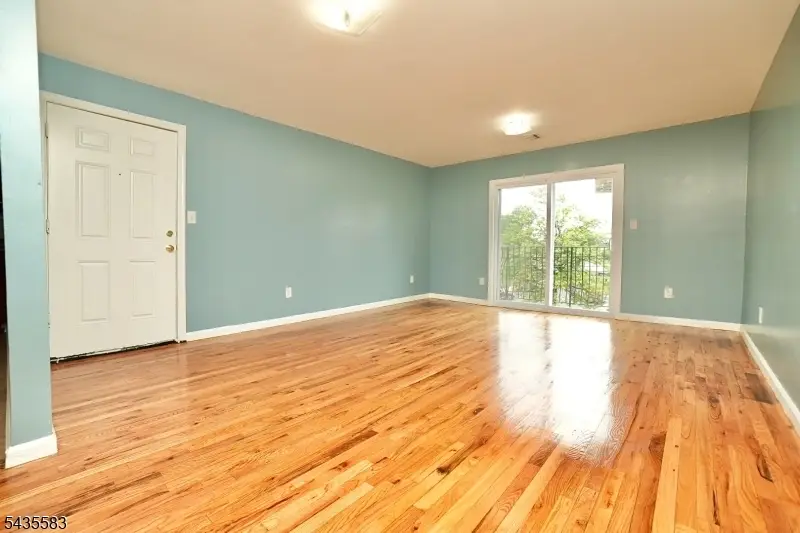 711 S 11th St, Newark, NJ 07103 - #3
