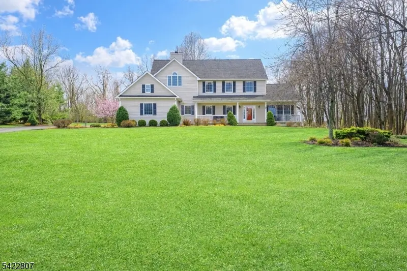 17 Mullen Ln, Lafayette, NJ 07848 - #1