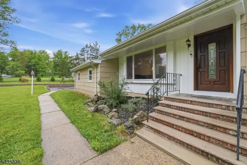 25 King George Rd, Warren, NJ 07059 - #1