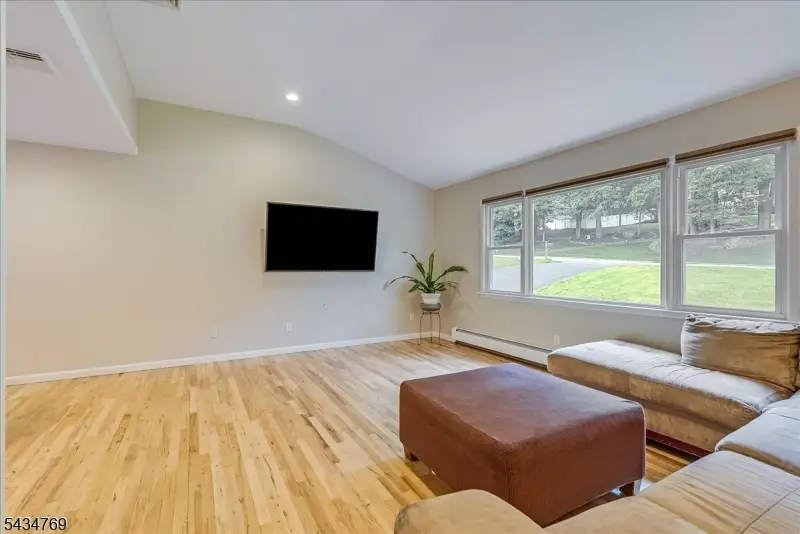 22 Green Apple Rd, Lake Mohawk, NJ 07871 - #3