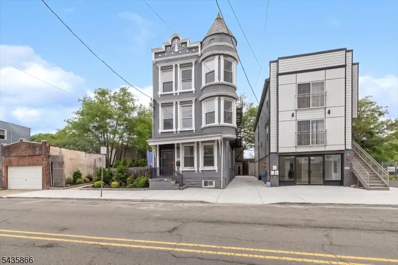 422 S 18th, Newark, NJ 07108 - #2