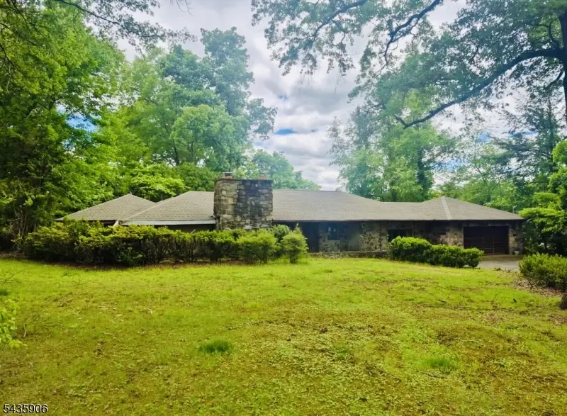 54 Ellicott Ln, Wayne, NJ 07470 - #1