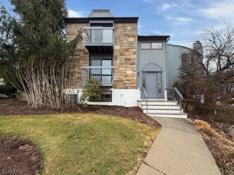 58 Kensington Ct #58, Washington, NJ 07840 - #1