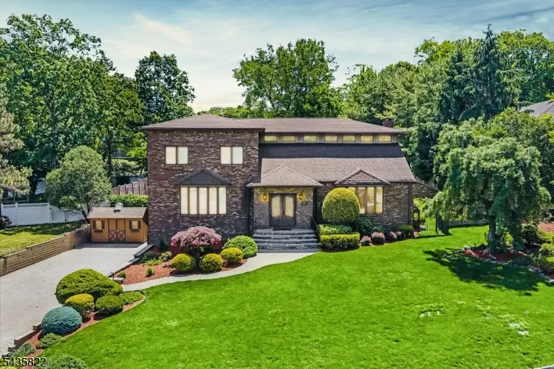 31 Forest Hills Way, Cedar Grove, NJ 07009 - #1