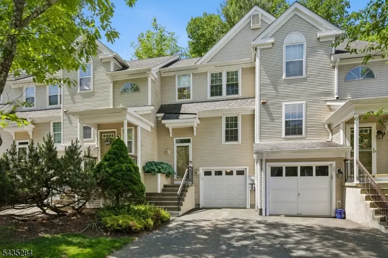 23 Rushmore Ln, Allamuchy, NJ 07840 - #1