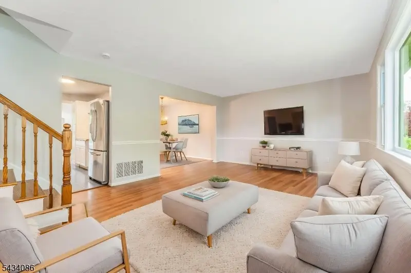 10 Lynnfield Ter, Lopatcong, NJ 08865 - #3