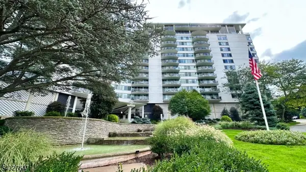 1 Claridge Dr Apt 1000 #1000, Verona Twp., NJ 07044