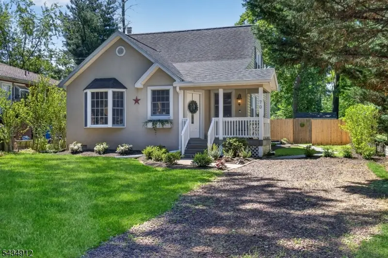 70 Berkley Ave, Colonia, NJ 07067 - #3