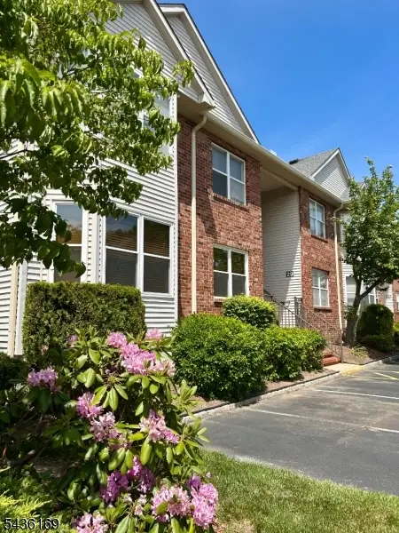 32 Rebecca Rd, East Hanover, NJ 07936 - #2