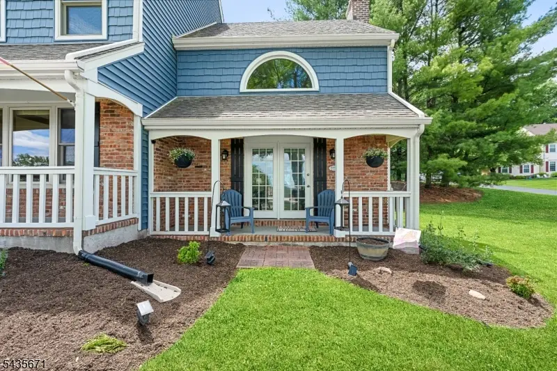 5 Jenny Jump Ct, Raritan, NJ 08822 - #3
