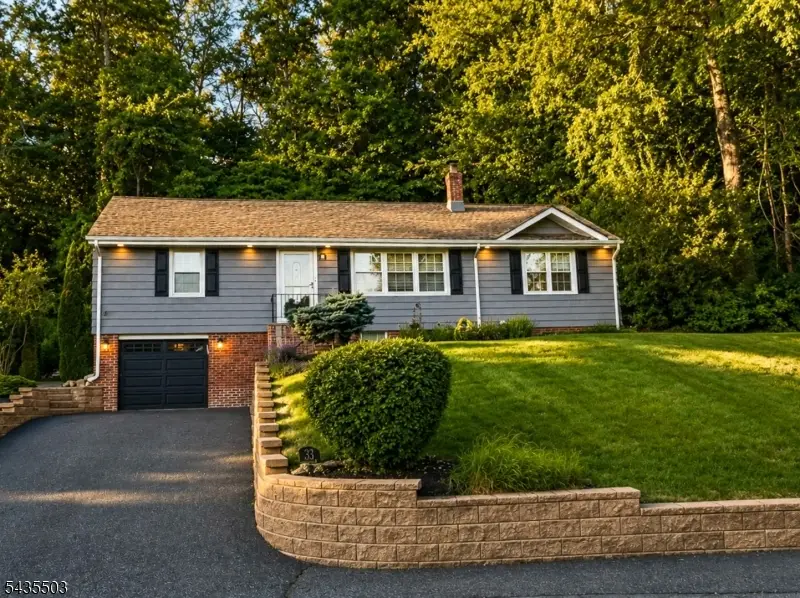 33 Avondale Rd, Denville, NJ 07834 - #1