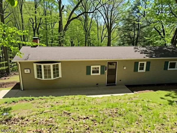18 Northwood Dr, High Bridge Boro, NJ 08829