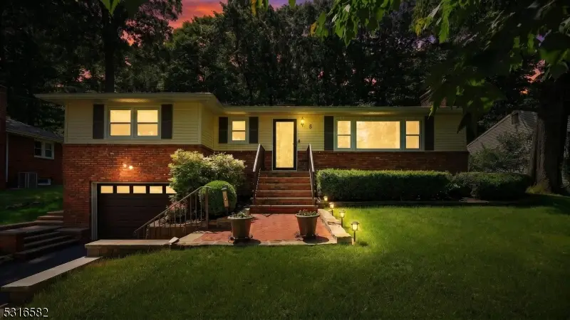 5 Johanna Ln, Watchung, NJ 07069 - #3