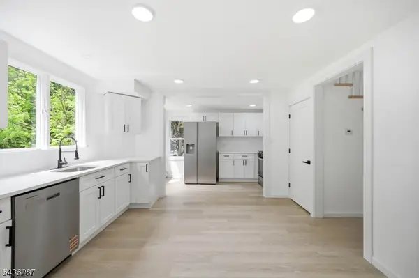 222 Main St, Newton Town, NJ 07860