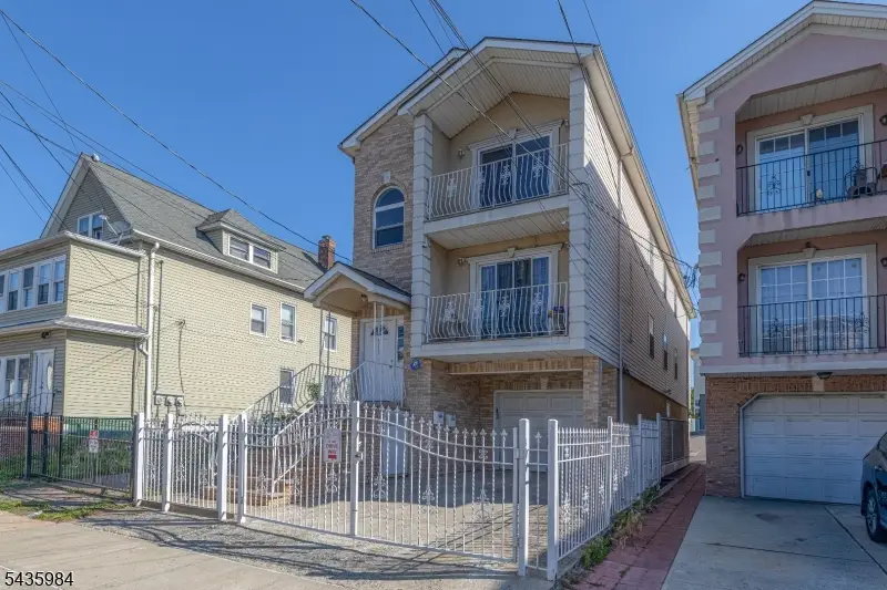 911 Flora St, Elizabeth, NJ 07201 - #2