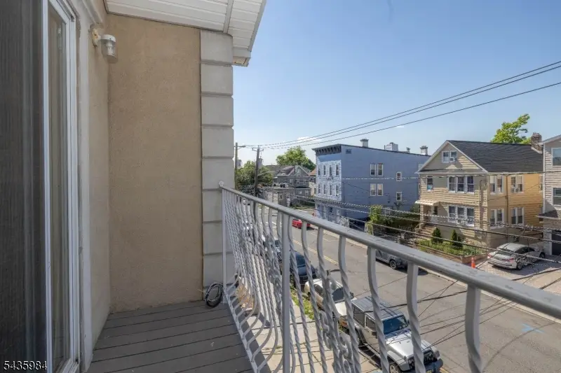 911 Flora St, Elizabeth, NJ 07201 - #3
