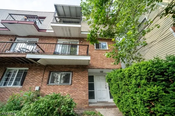 6 Bayside Park Dr, Jersey City, NJ 07305