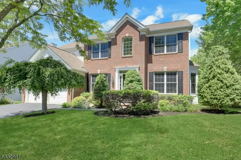 81 Lafayette Cir #81, Totowa, NJ 07512 - #1