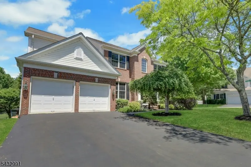 81 Lafayette Cir #81, Totowa, NJ 07512 - #2