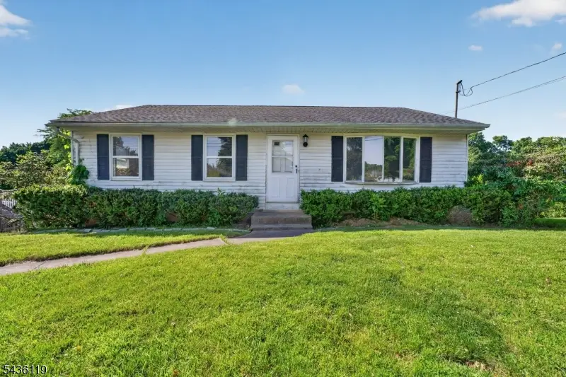 800 Lynda Rd, Lopatcong, NJ 08865 - #1