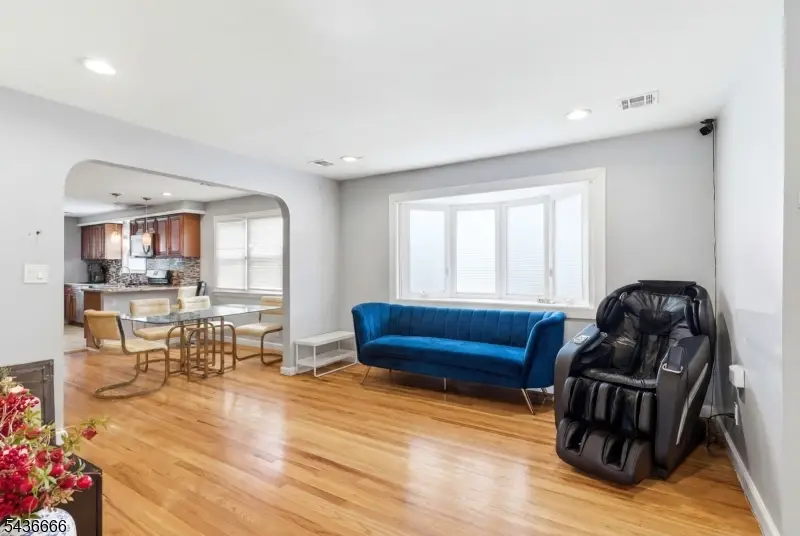 246 E 2nd Ave, Roselle, NJ 07203 - #2