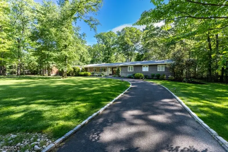 15 Heritage Ln, Scotch Plains, NJ 07076 - #2