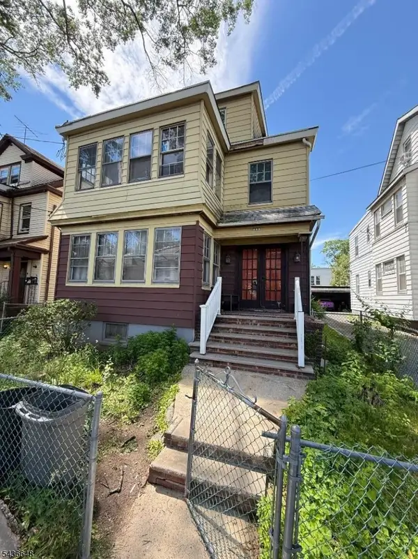 225 Alexander St, Newark City, NJ 07106