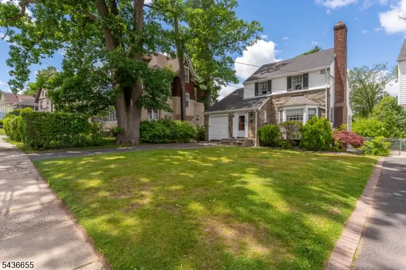 60 Summit Rd, Elizabeth, NJ 07208 - #3