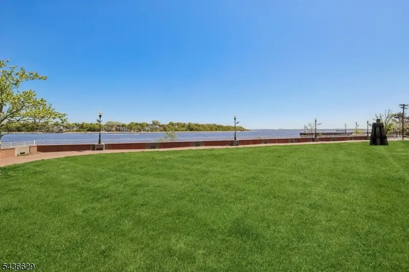 368 Rector St #419, Perth Amboy, NJ 08861 - #2