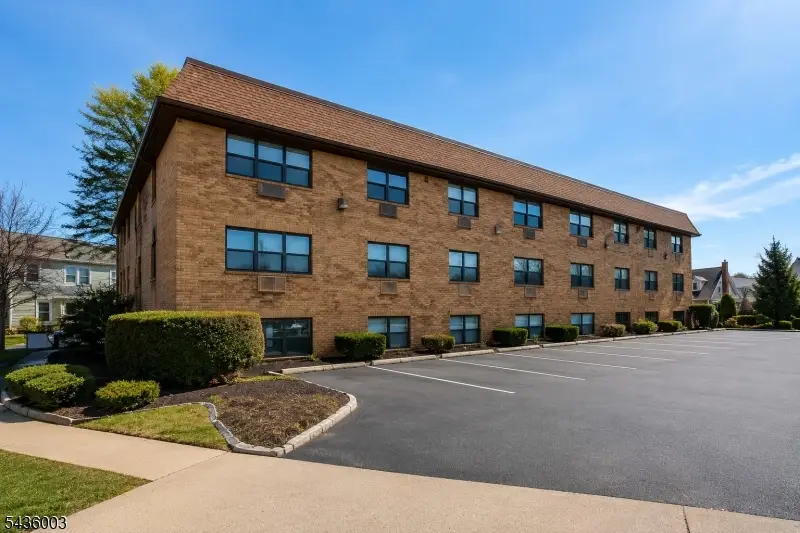 45 Hussa St #3, Linden, NJ 07036 - #2