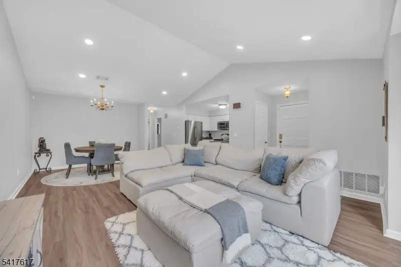 12 Augusta Dr #12, Clinton, NJ 08801 - #3
