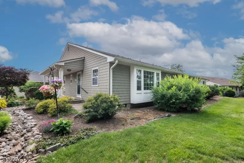 28 Brandywyne Dr, Florham Park, NJ 07932 - #2