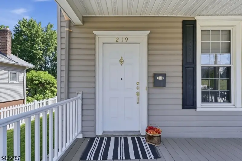 219 Magie Ave, Roselle Park, NJ 07204 - #3
