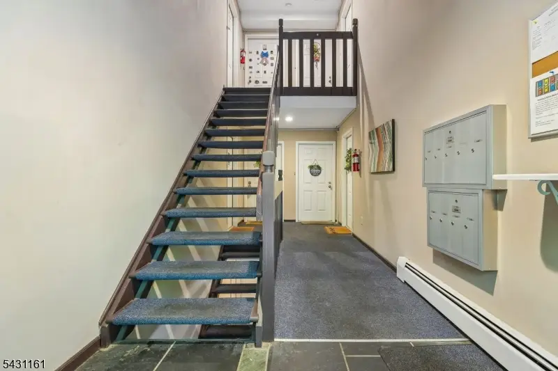 18 B Foxwood Dr Unit B #B, Morris Plains, NJ 07950 - #2
