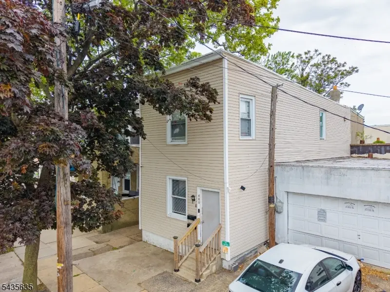 409 Ogden Pl, Perth Amboy, NJ 08861 - #2