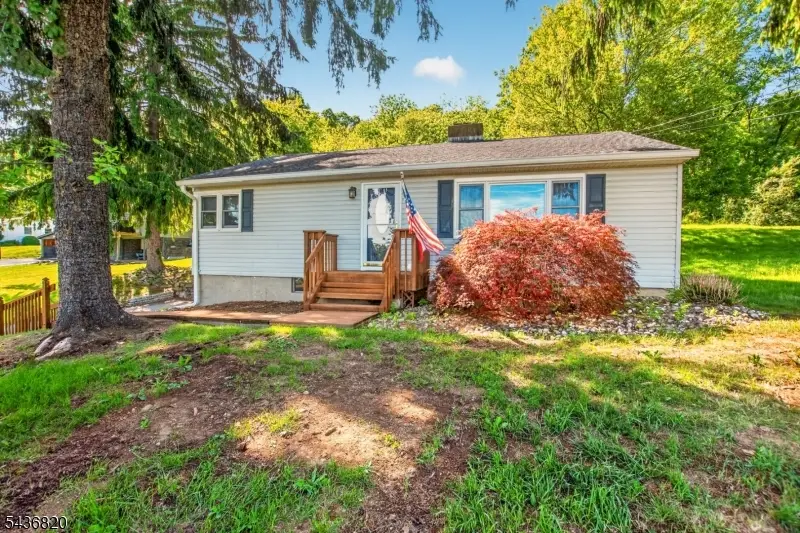 557 Rockport Rd, Mansfield, NJ 07840 - #1