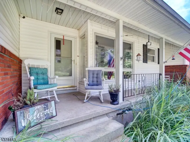 18 Old Traveled Way, Roxbury, NJ 07852 - #2