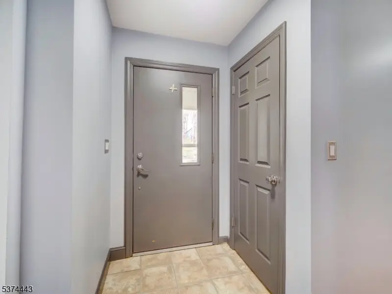 18 Old Traveled Way, Roxbury, NJ 07852 - #3
