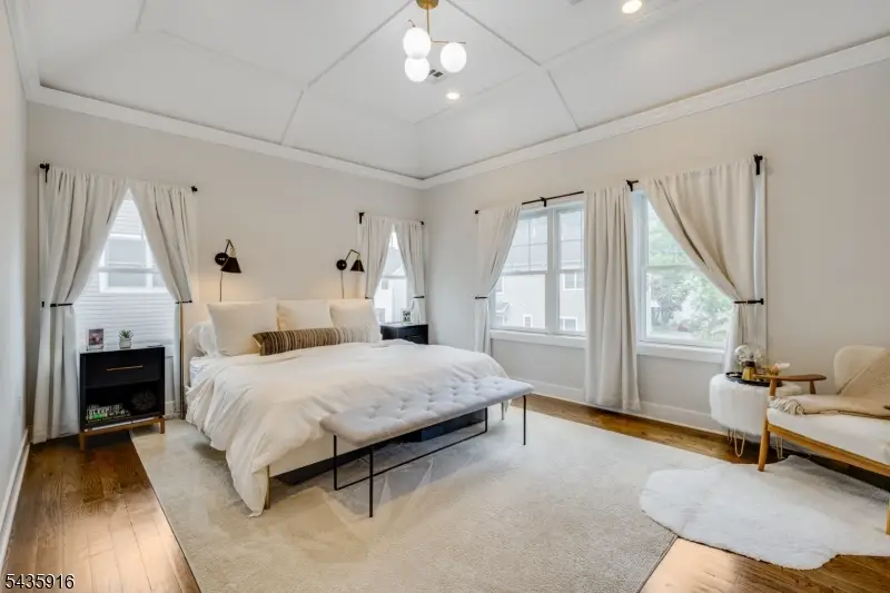 19 Preston Dr, Livingston, NJ 07039 - #3