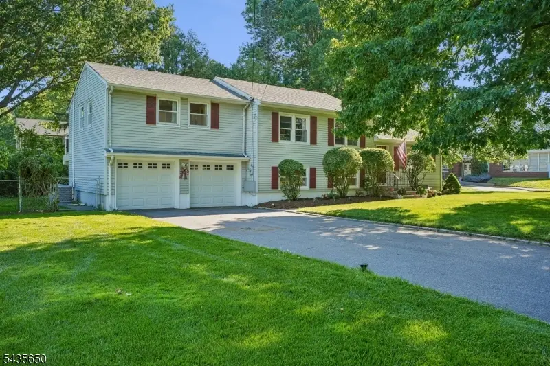 2 Knapp Ave, Florham Park, NJ 07932 - #1