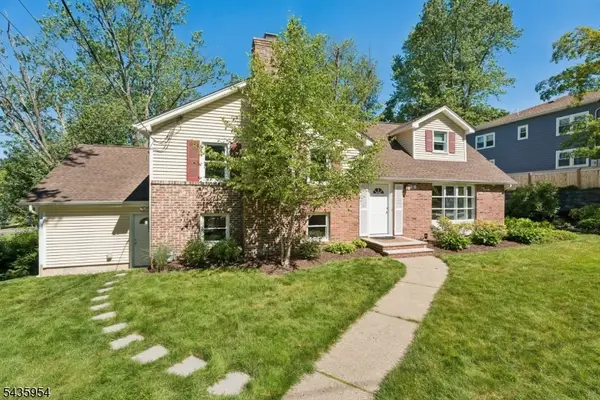 30 Crestwood Rd, Morristown Town, NJ 07960