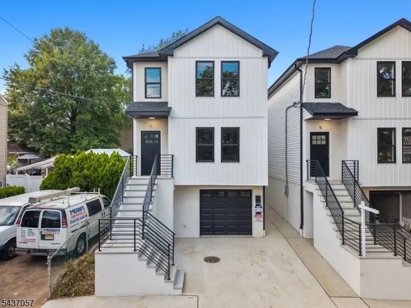 5 Montclair Ave, Paterson, NJ 07503 - #1