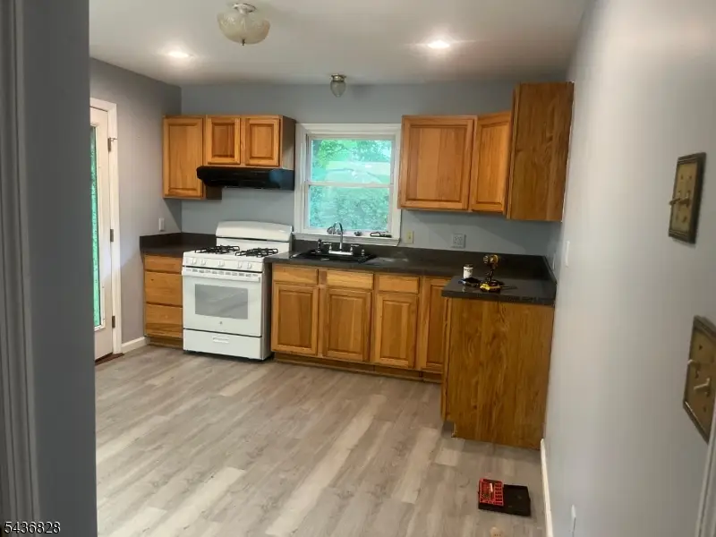 48 E Shore Dr, Vernon, NJ 07462 - #2