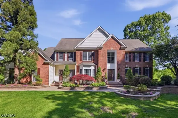 13 Hunters Trl, Chester Twp., NJ 07930