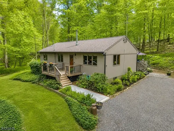 616 Woodglen Rd, Lebanon Twp., NJ 08826