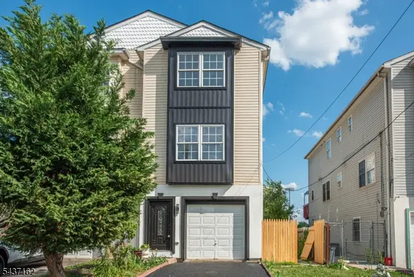 42B Roosevelt St, New Brunswick City, NJ 08901