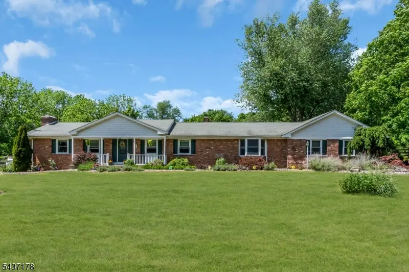 31 Water St, Vienna, NJ 07840 - #1