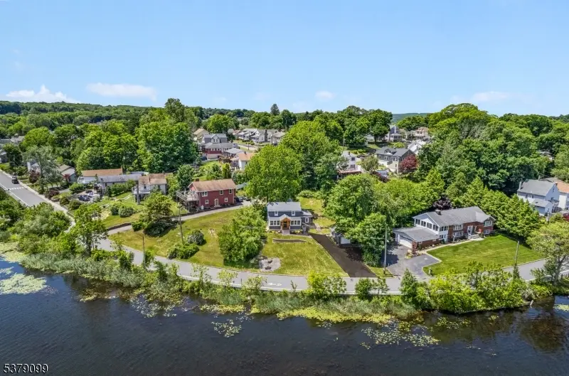 72 Koclas Dr, Netcong, NJ 07857 - #1